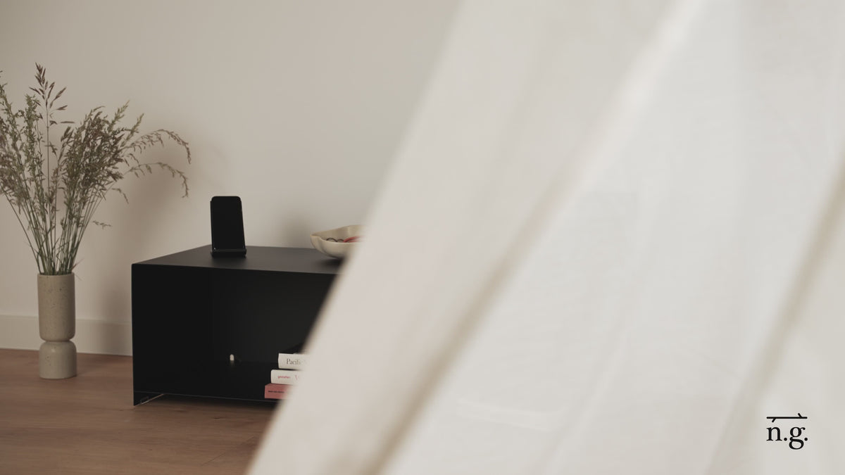 Ladda video: Nachttisch CUBOID